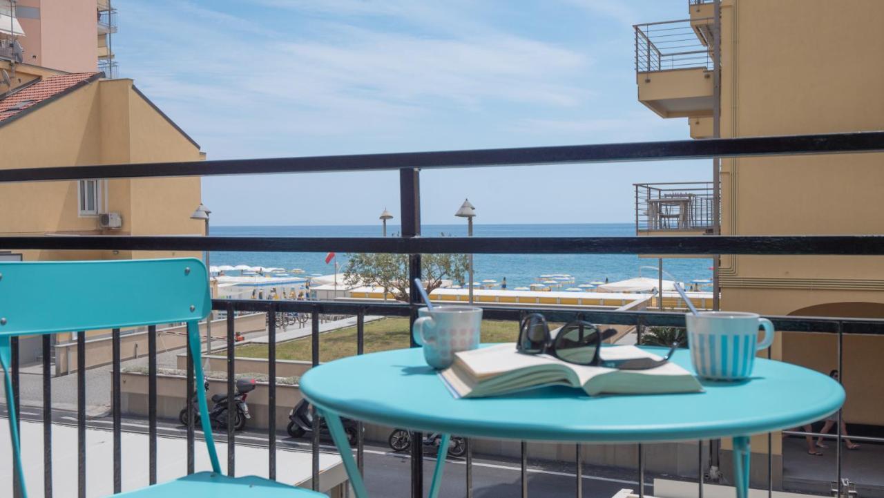 Babyaccommodation Family Experience III Pietra Ligure Kültér fotó