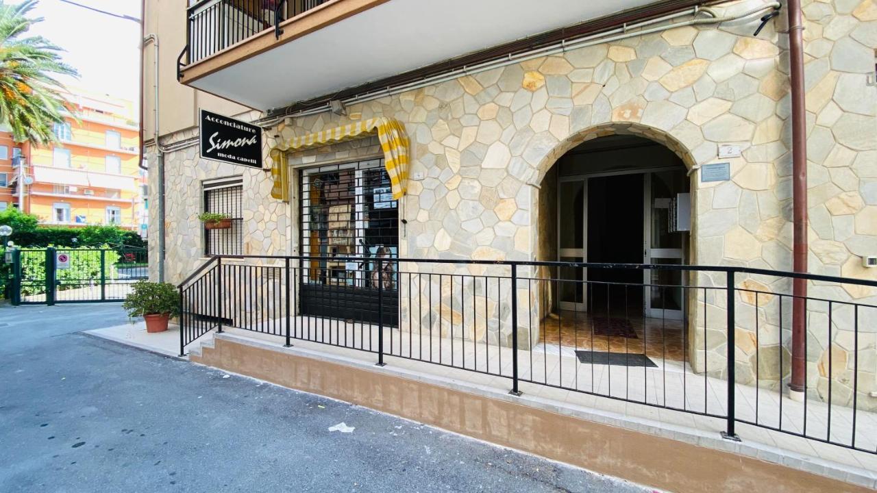 Babyaccommodation Family Experience III Pietra Ligure Kültér fotó