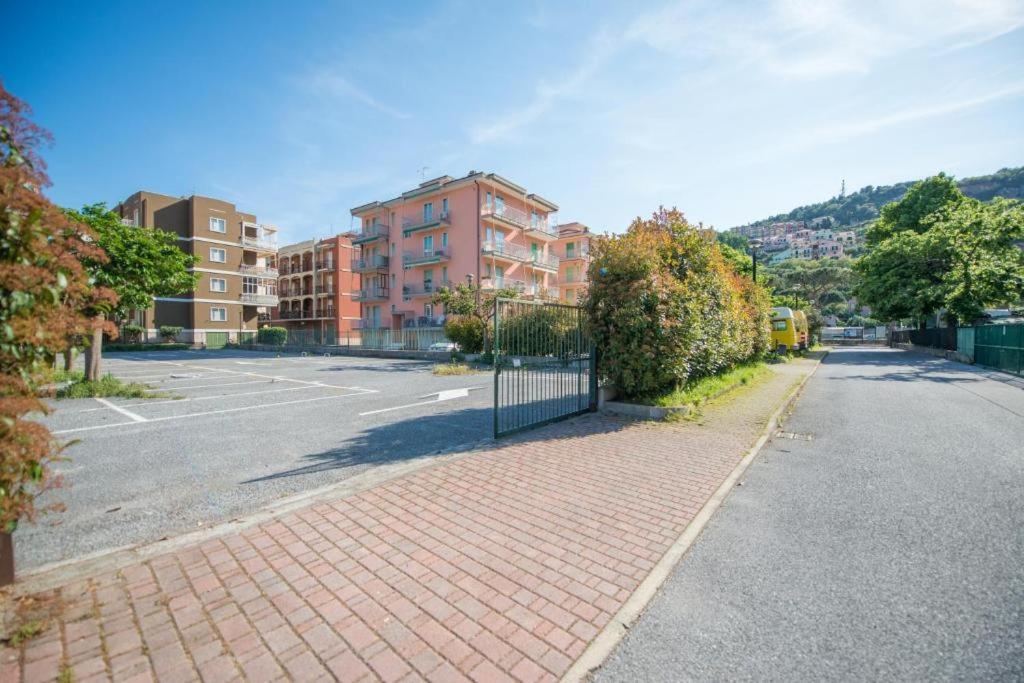 Babyaccommodation Family Experience III Pietra Ligure Kültér fotó